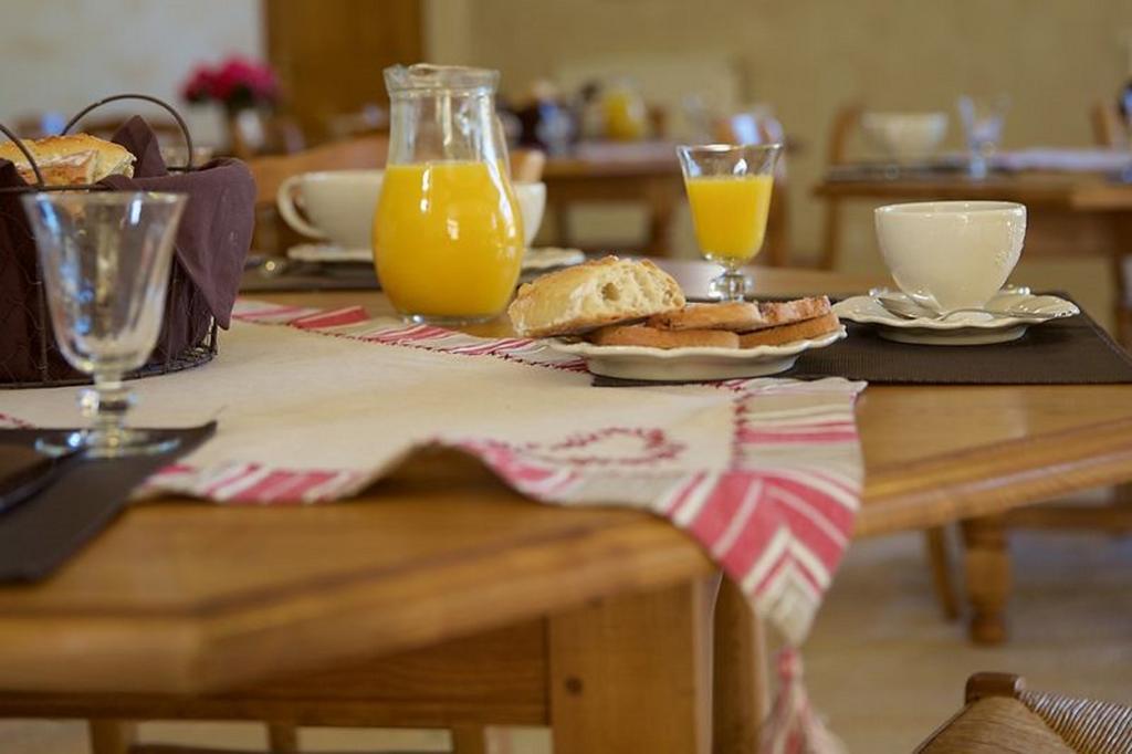 La Grange De Boulaines Bed & Breakfast Méru Екстериор снимка